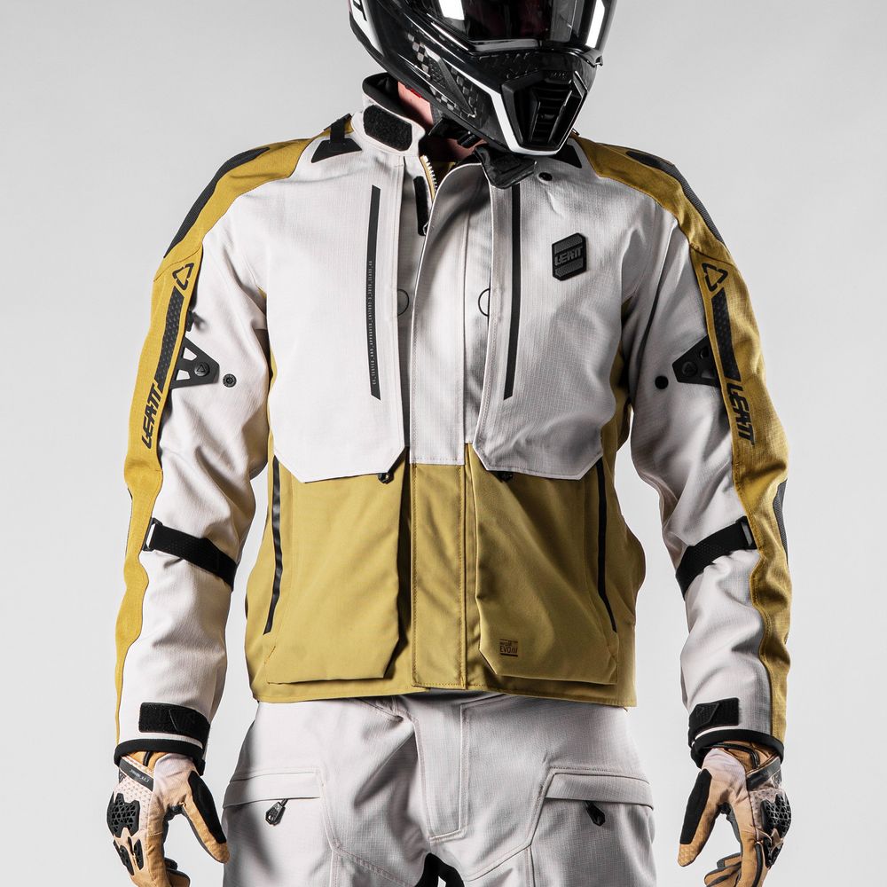ChaquetaADVDriTour5.5Corta
