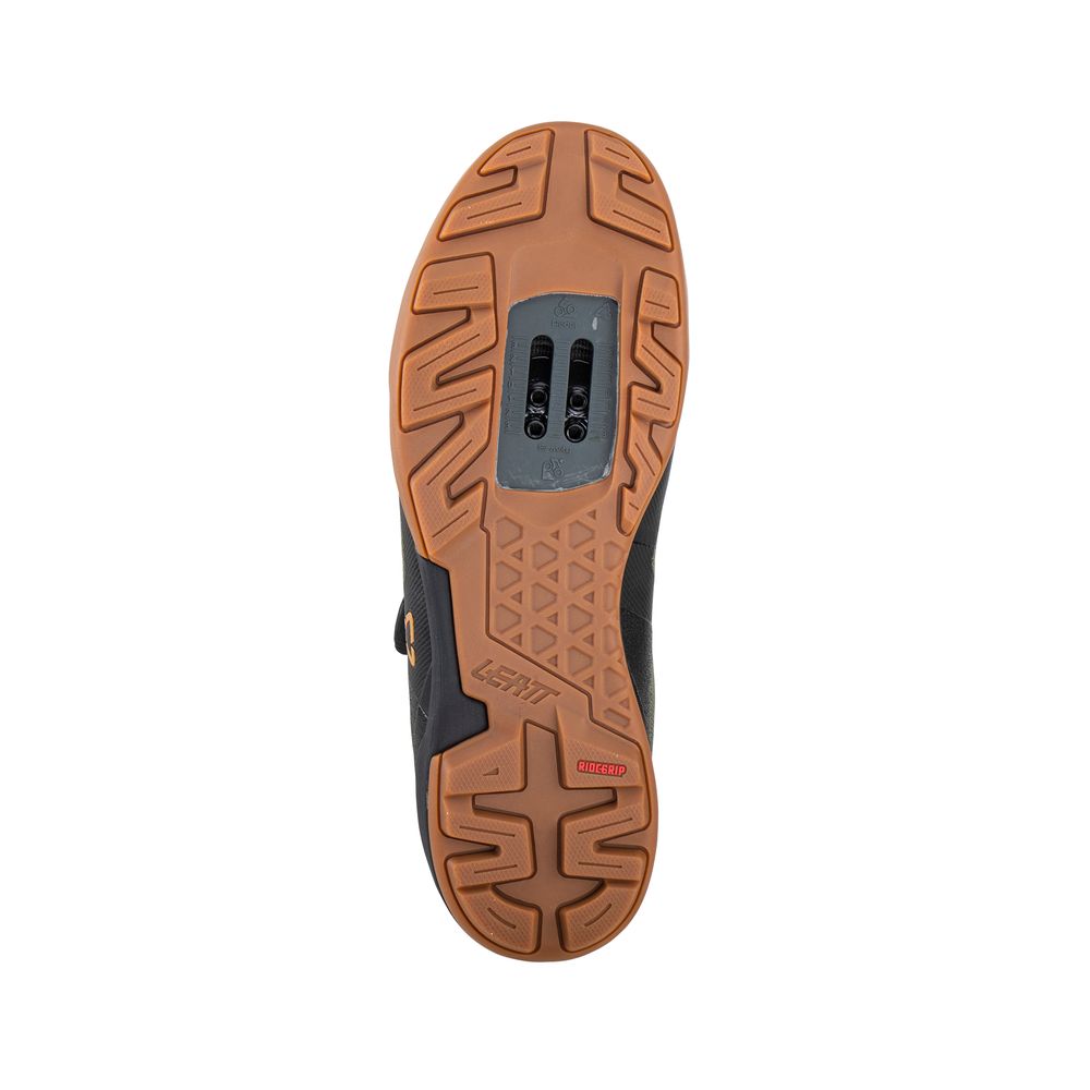 6.0 Clip Shoes