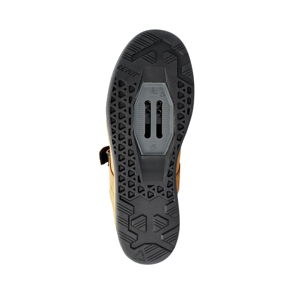 4.0 Clip Shoes