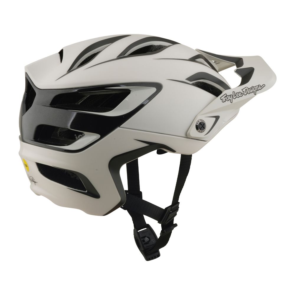 Casco A3