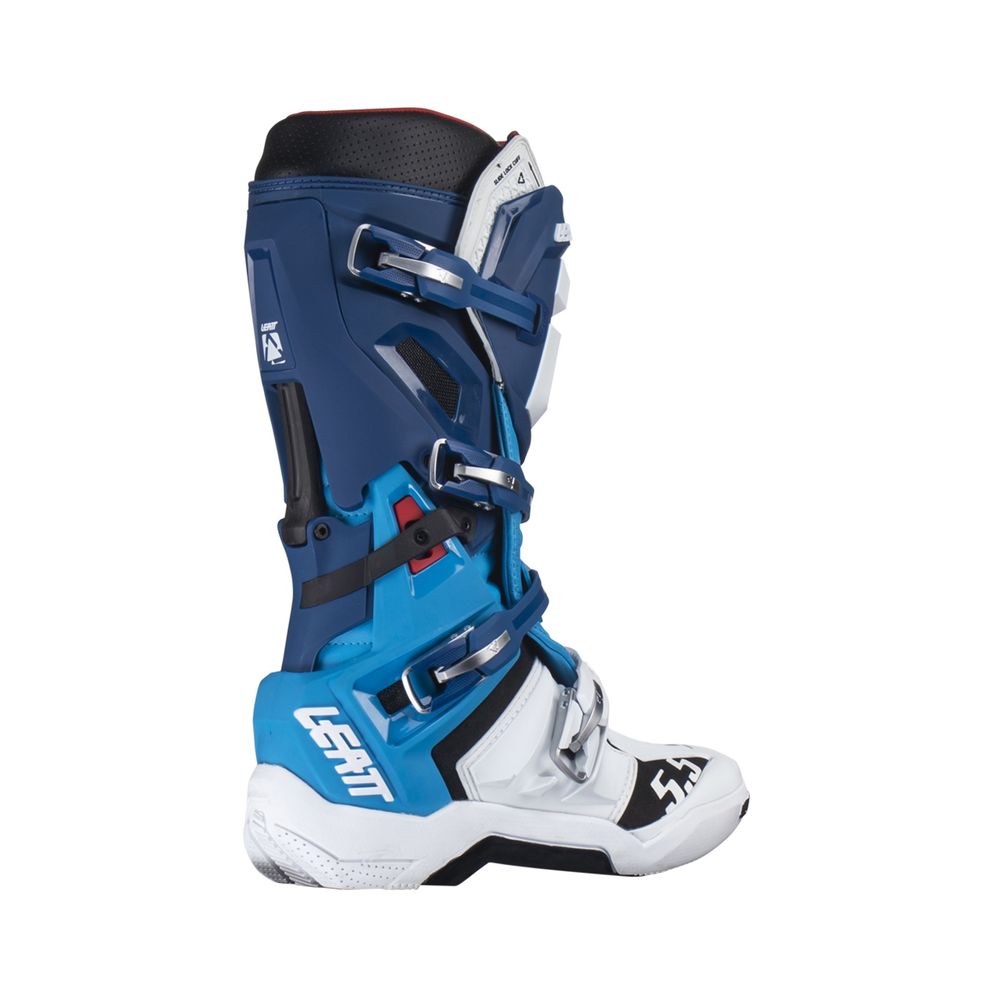5.5 FlexLock Boots