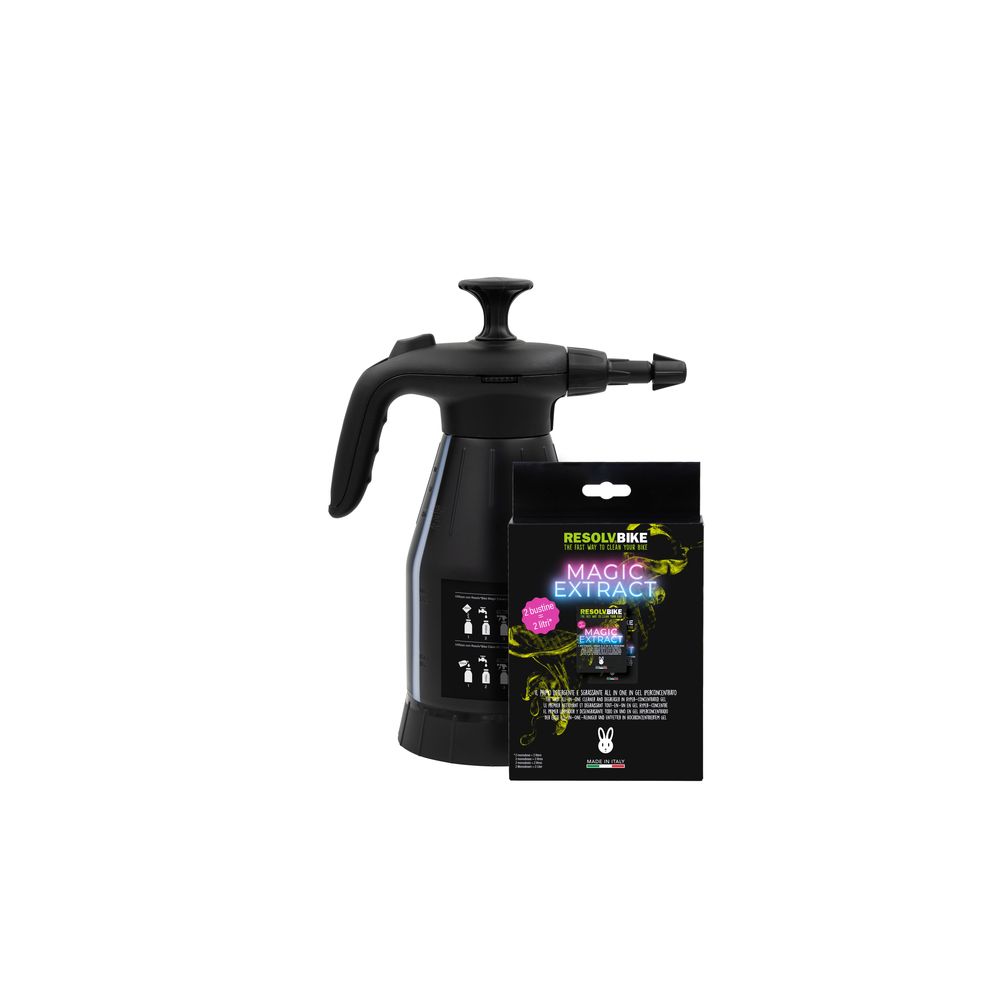 Magic Extract Hyper-concentrated Detergent in Two Sachets + Spray Tech Pressure Pump - Grafite Offroad