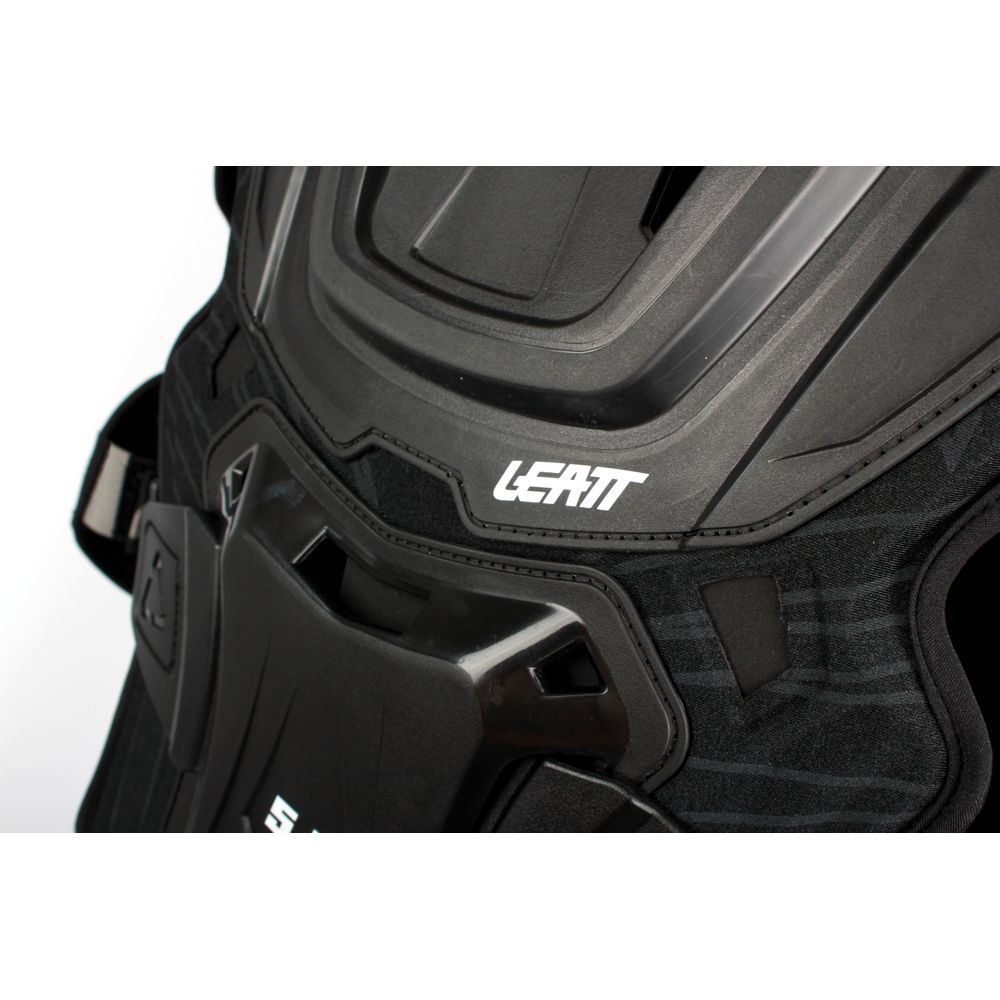 5.5 Pro Chest Protector - Grafite Offroad