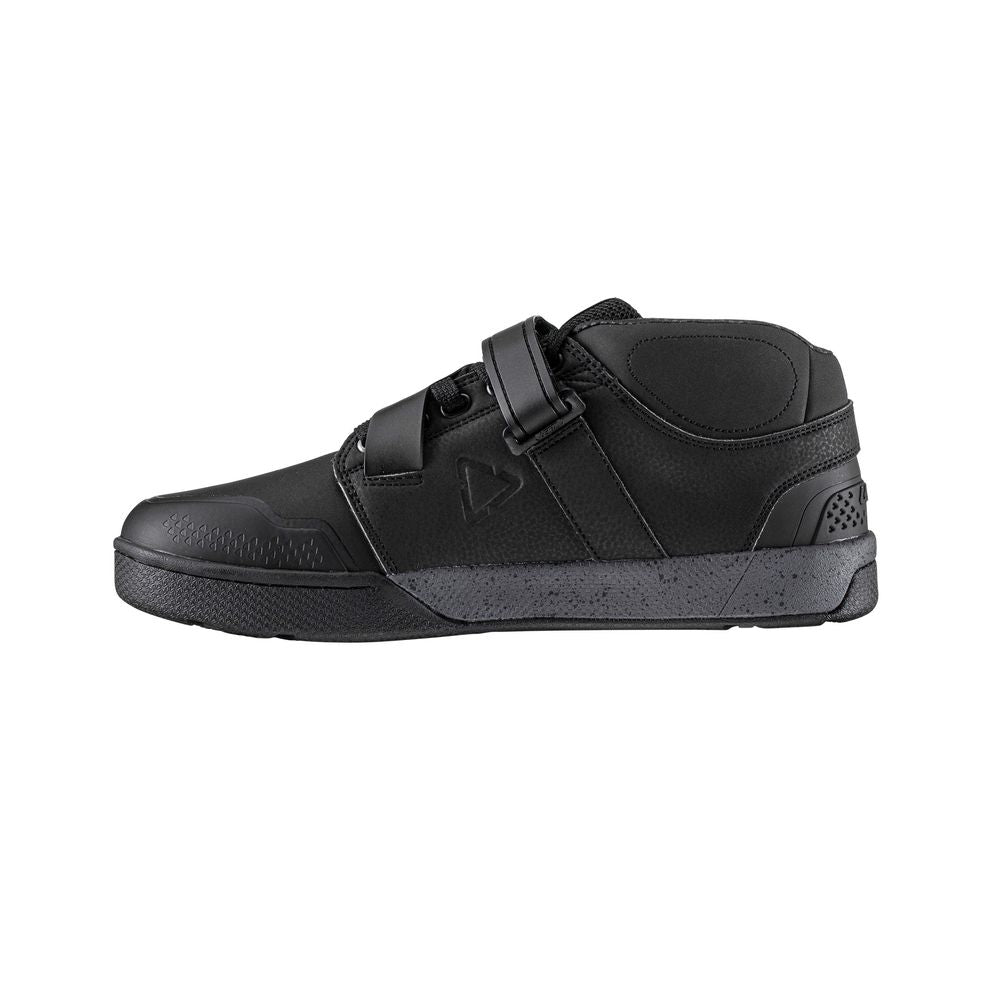 4.0 Clip Shoes - Grafite Offroad