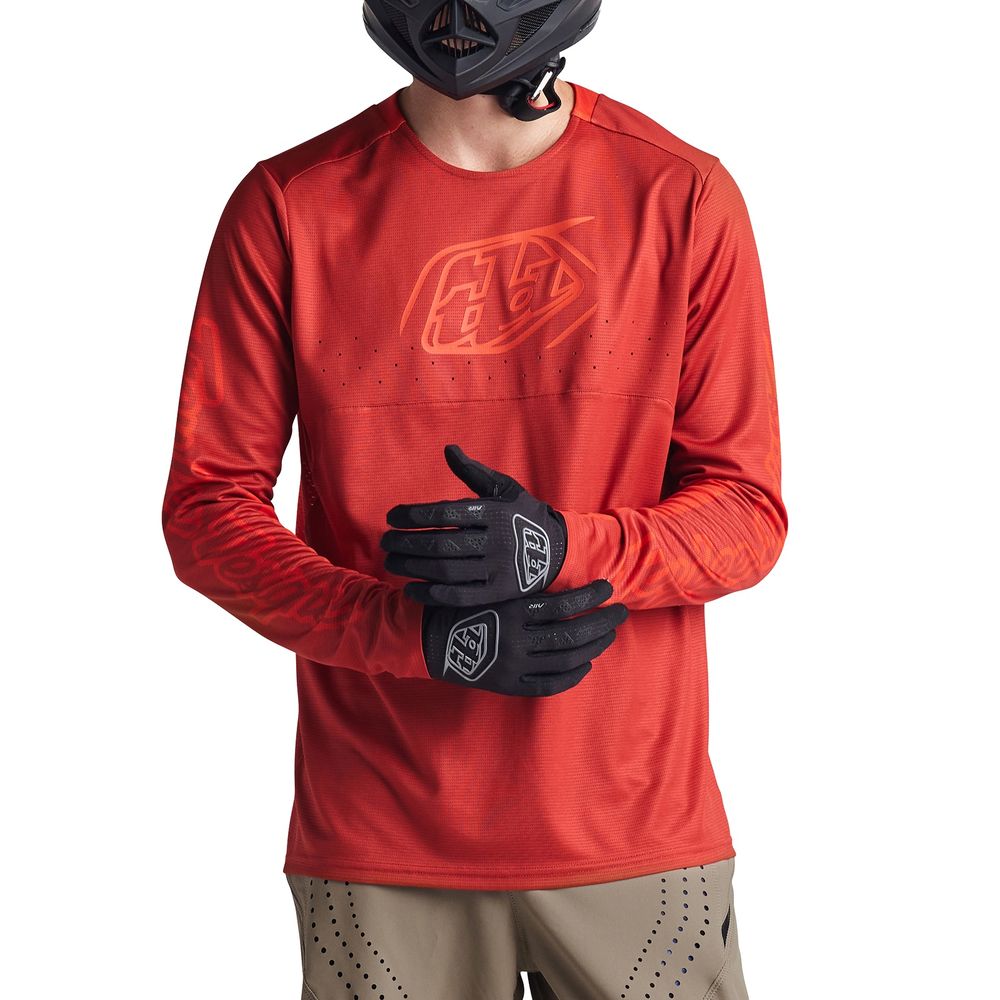 TLD_B24D1_SPRINT_JERSEY_ICON_FIRE