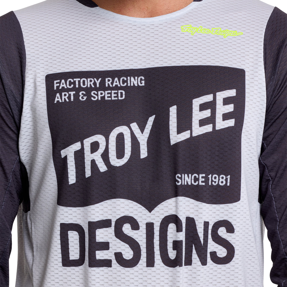 T-shirt GP Pro Air - Locked - White scuro - M Troy Lee Designs - Grafite Offroad