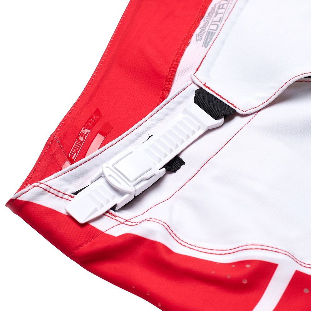 Motorbike pants SE ULTRA REVERB with cutting-edge features Troy Lee Designs
