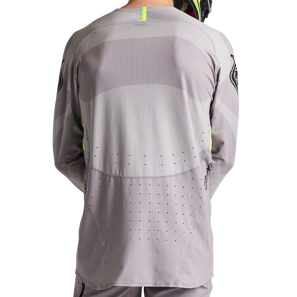 TLD_B24D1_SPRINTULTRA_JERSEY_SEQU