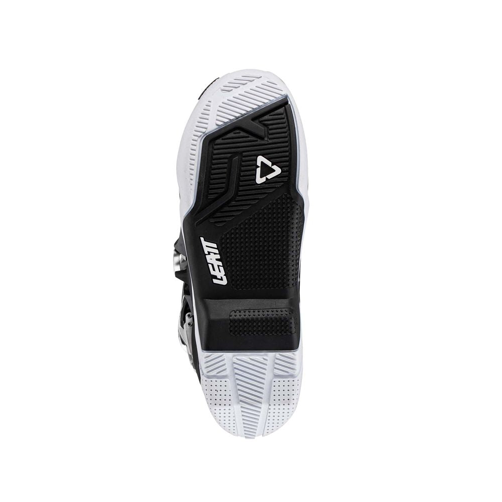 5.5 FlexLock Boots
