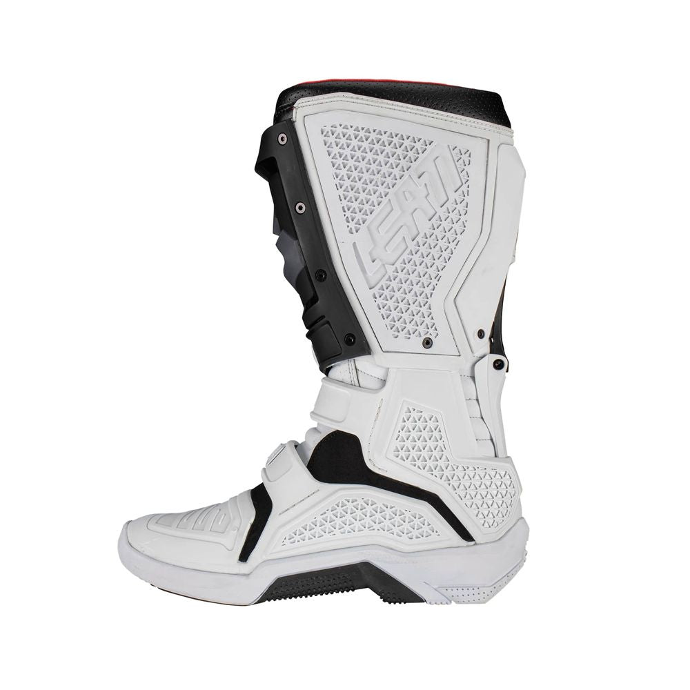 5.5 FlexLock Boots