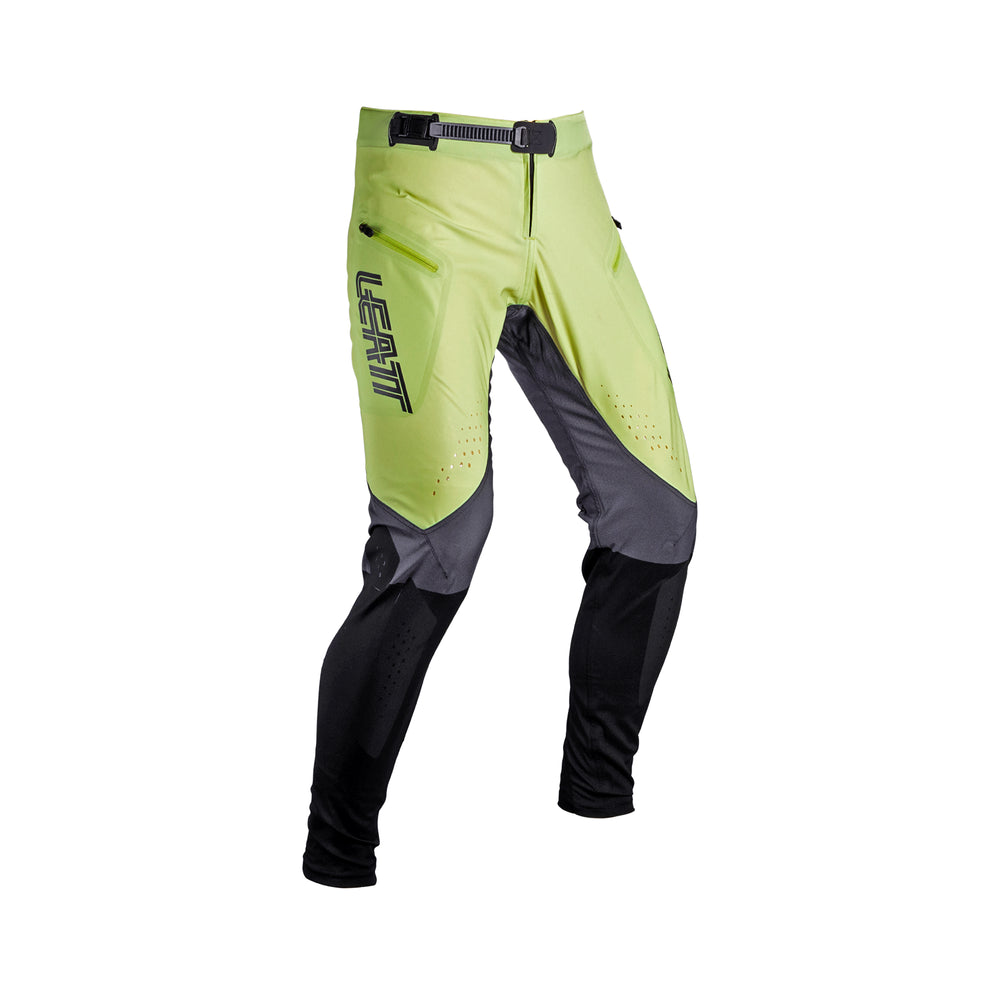 Pantalones de MTB Gravity 5.0 ergonómicos desarrollados con ciclistas profesionales de Pivot Factory Racing