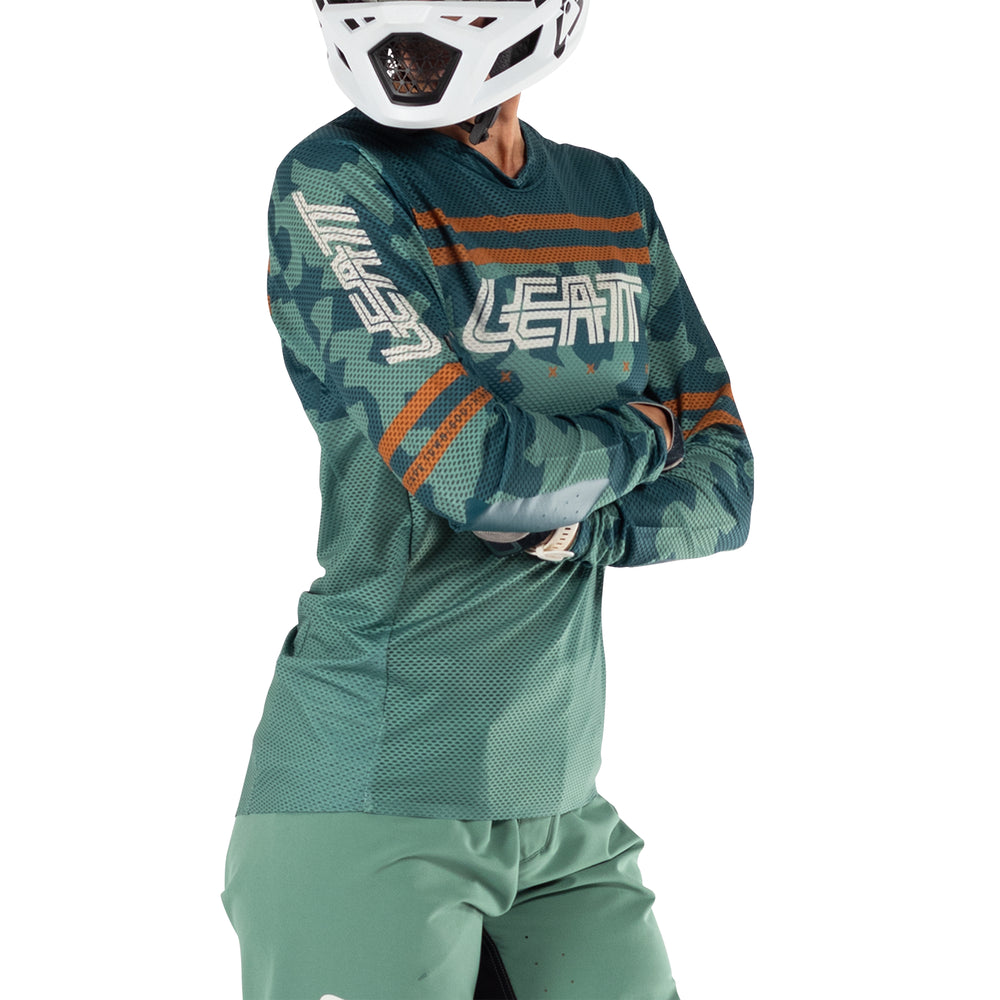 Maillot MTB Gravity 4.0 de manga larga y codo reforzado para mujer
