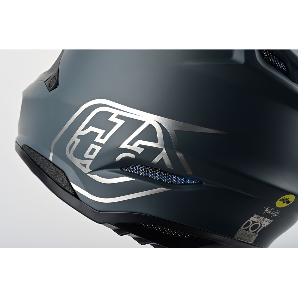 Motorcycle Helmet SE5 CARBON STEALTH in carbon fiber with MIPS Integra technology